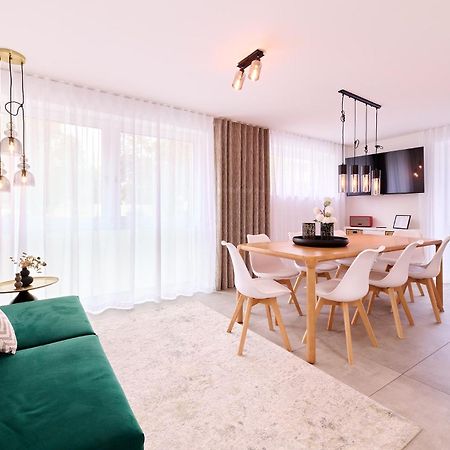 Xzllenz - 4 Schlafzimmer, Zentral, Parken, U-Bahn, 2 Baeder, 4 Smart-Tv, Optional Einzelbett Nürnberg Exteriör bild