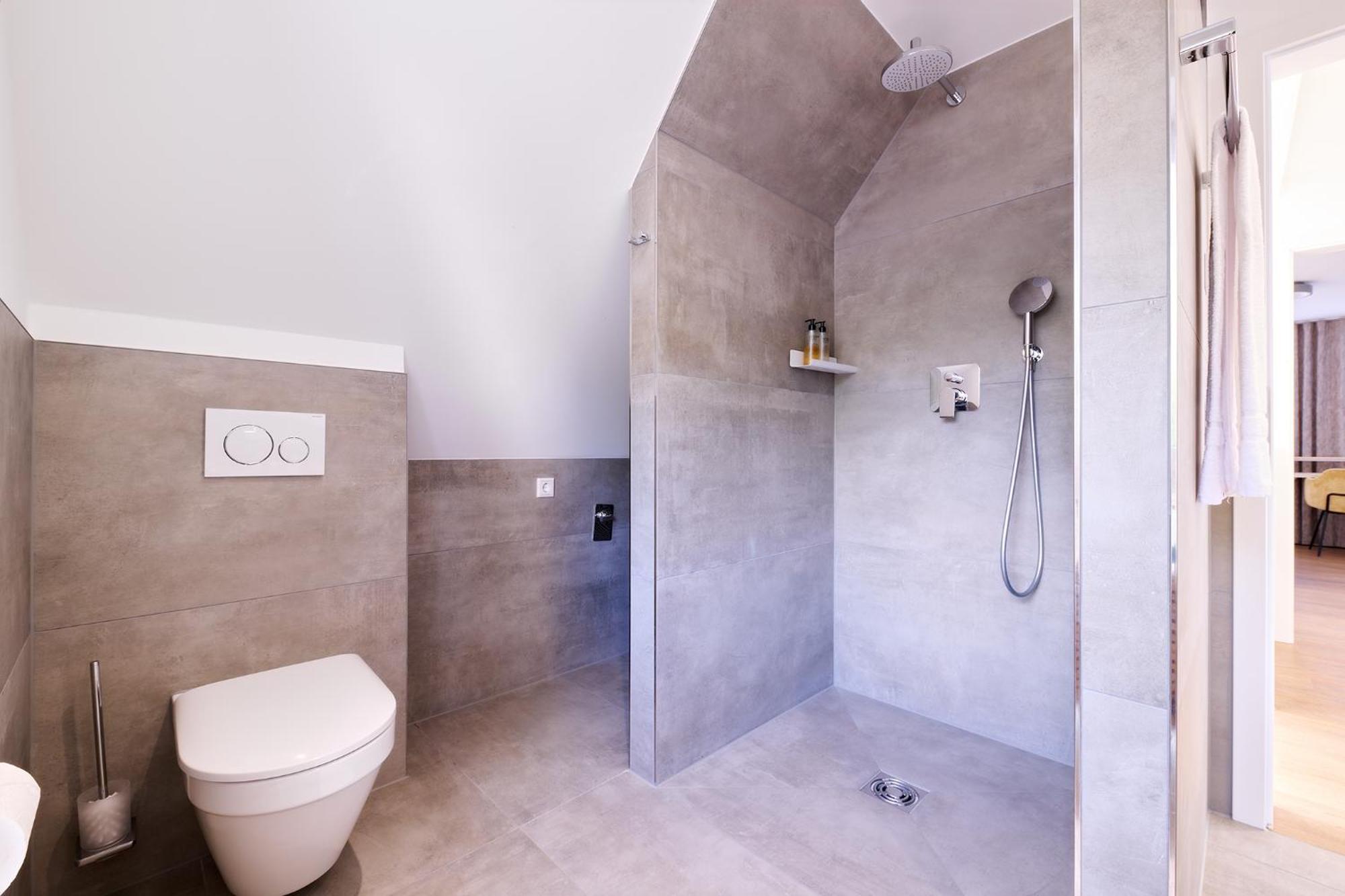 Xzllenz - 4 Schlafzimmer, Zentral, Parken, U-Bahn, 2 Baeder, 4 Smart-Tv, Optional Einzelbett Nürnberg Exteriör bild